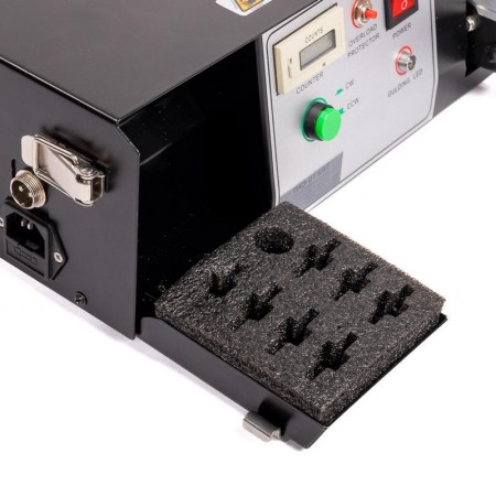 КВТ Пресс-клещи электрические ПКЭ-01 серия ПРОФИ для серийной опрессовки изолированных и неизолированных наконечников и разъемов 87730 KVT КВТ Пресс-клещи электрические ПКЭ-01 серия ПРОФИ для серийной опрессовки изолированных и неизолированных наконечников и разъемов 87730 KVT